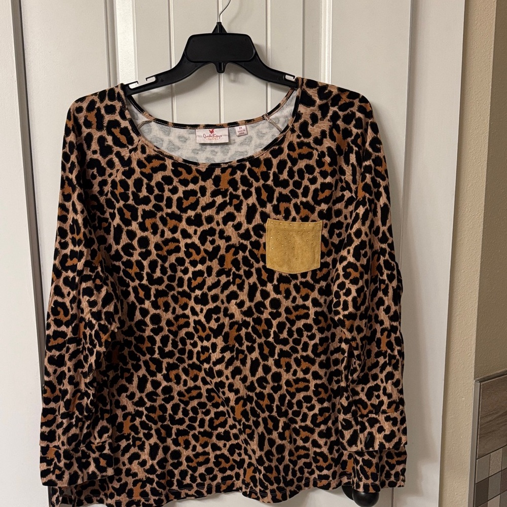 Leopard Print Shirt with Pocket
